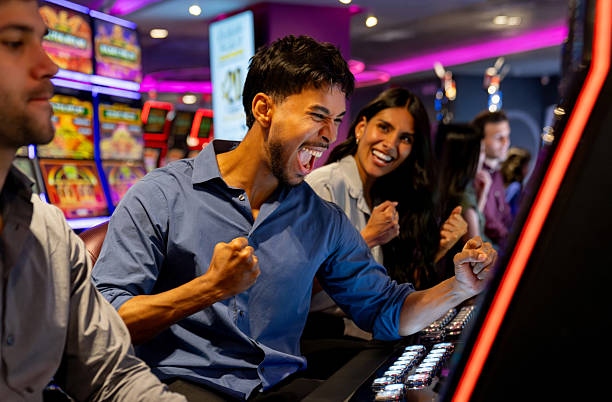 Live dealer hand history with table reference and timestamp